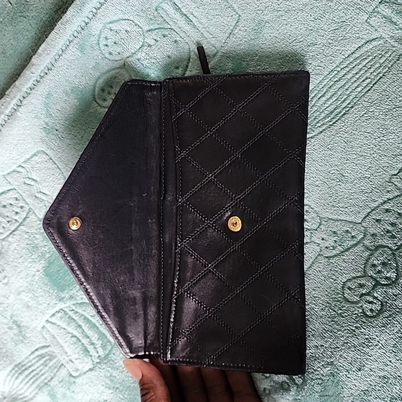 Authentic Chanel Quilted Wallet - Picture 3 of 12